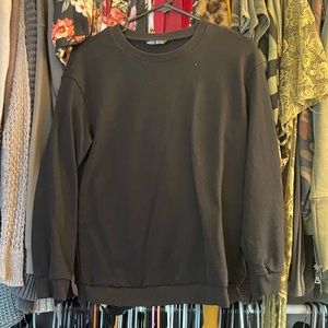 Light weight black sweat shirt